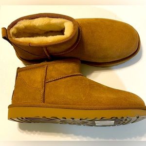 UGG Classic Ultra Mini Chestnut Size 7 New in Box